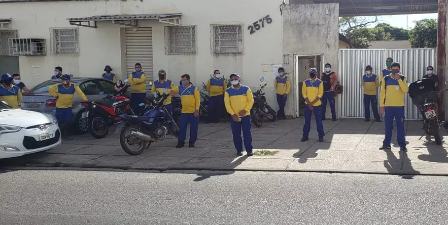 Funcionários dos Correios paralisam as atividades em Teresina
